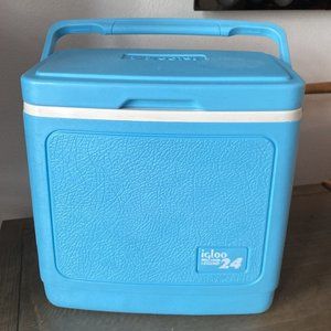 Legend 24 IGLOO Cooler Ice Chest Barbie Tiffany Blue 1987/88 VINTAGE HTF!